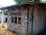 Land for selling with small house from Homagama Pitipana