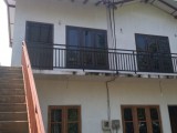 Upstairs house for rent from Thaladuwa,