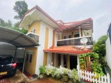Luxury Two story house for sale in Kadawatha