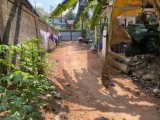 Land For Sale with old house in Thalapathpitiya Nugegoda