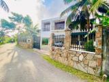 HOUSE FOR SALE FROM Baththaramulla
