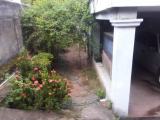 Three houses in one land for sale in DEHIWALA *Hill street *