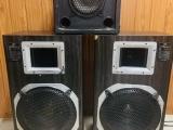 3 Speakers with 200 W Amp