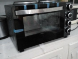 Electric Oven with Mini Hubs