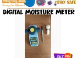 Digital moisture tester for over 25 grain species